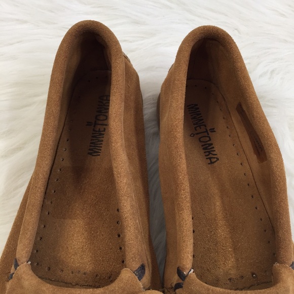 Minnetonka Moccasins Woven Aztec Print Slip On - Picture 5 of 8